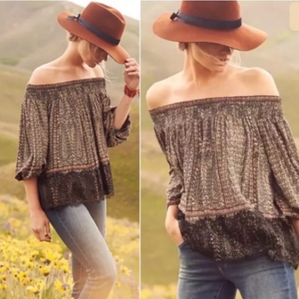 Anthro, Black Print Off Shoulder Lace Blouse 671